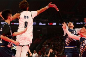 米乐M6首页-球员们正在为新赛季的比赛全力以赴，挑战最高荣誉